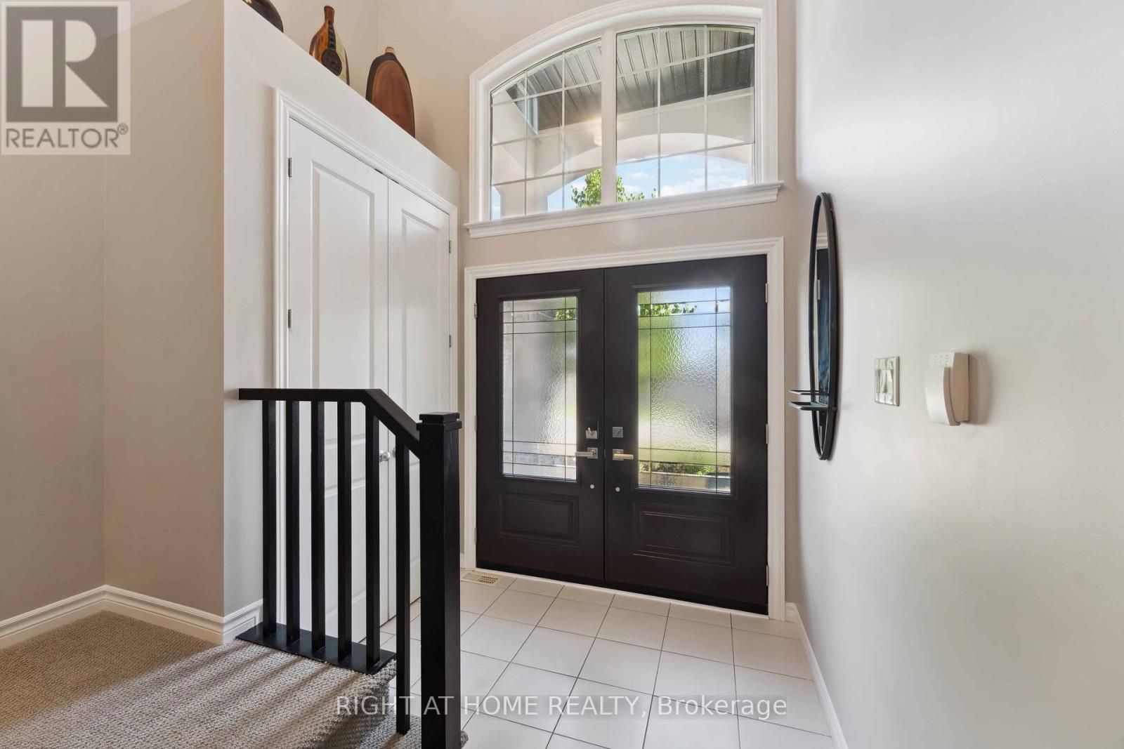 202 Balikun Heights, Ottawa, Ontario  K2V 0A6 - Photo 3 - X12181289