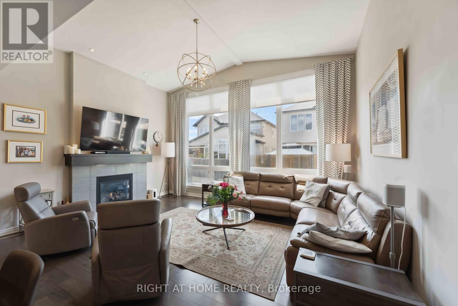 202 Balikun Heights, Ottawa, Ontario  K2V 0A6 - Photo 7 - X12181289