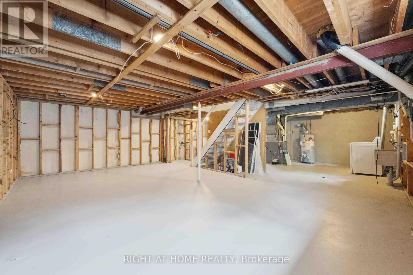 788 Eastvale Drive, Ottawa, Ontario  K1J 7A1 - Photo 20 - X12181292