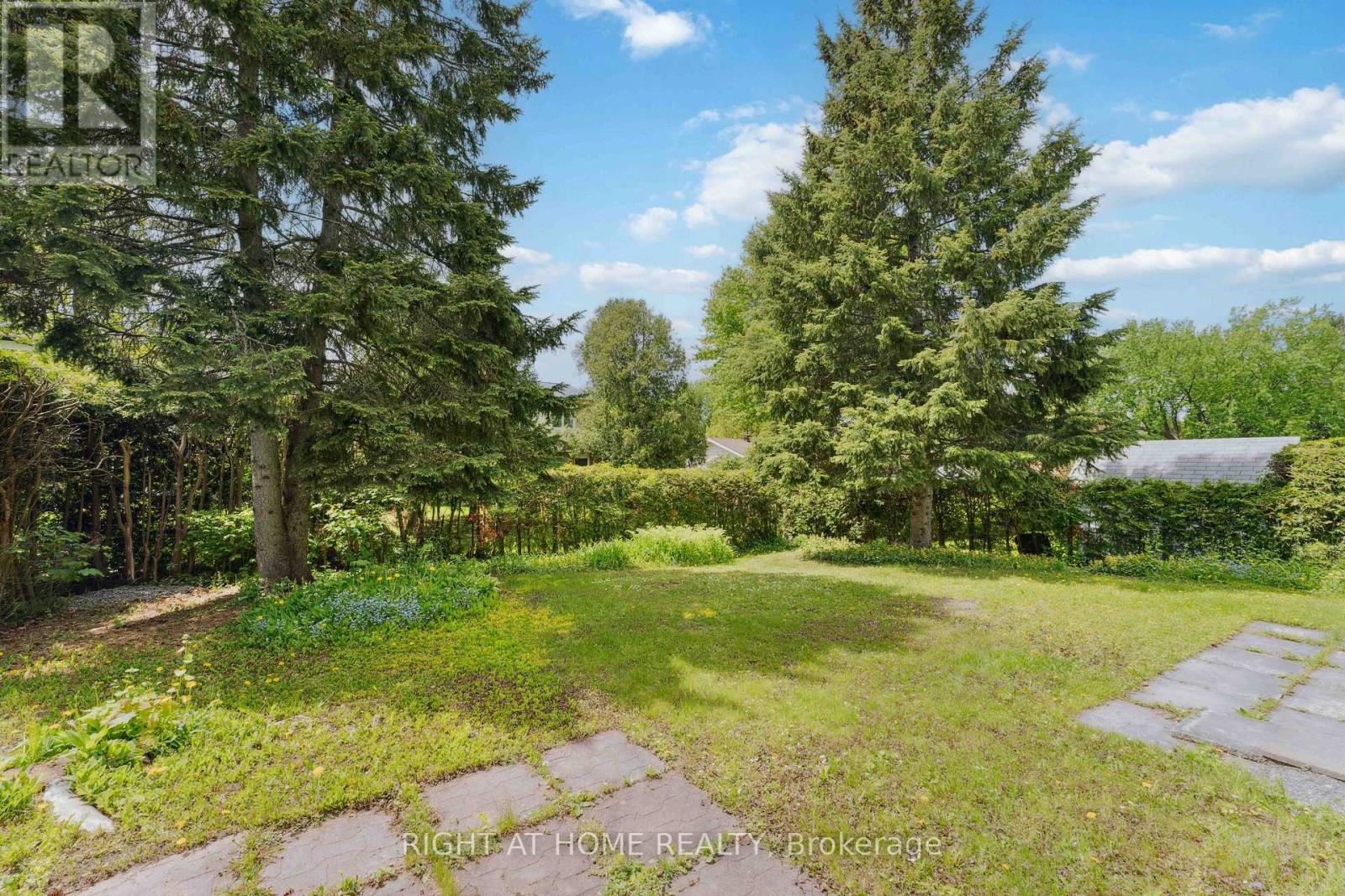 788 Eastvale Drive, Ottawa, Ontario  K1J 7A1 - Photo 21 - X12181292