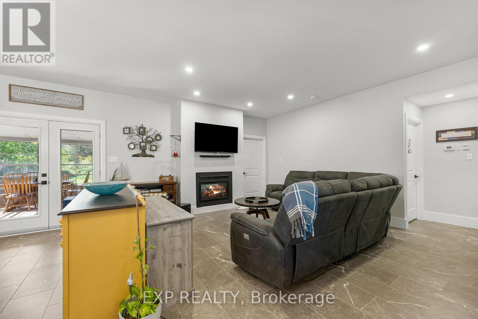 12 Eastern Avenue, Greater Madawaska, Ontario  K0J 2R0 - Photo 20 - X12181205