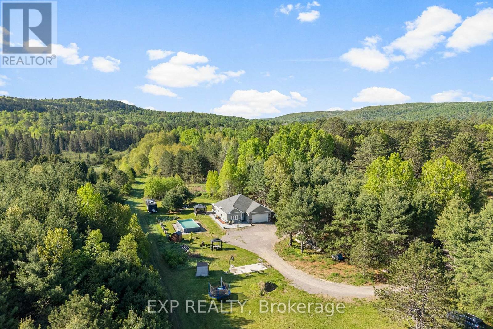 12 Eastern Avenue, Greater Madawaska, Ontario  K0J 2R0 - Photo 6 - X12181205