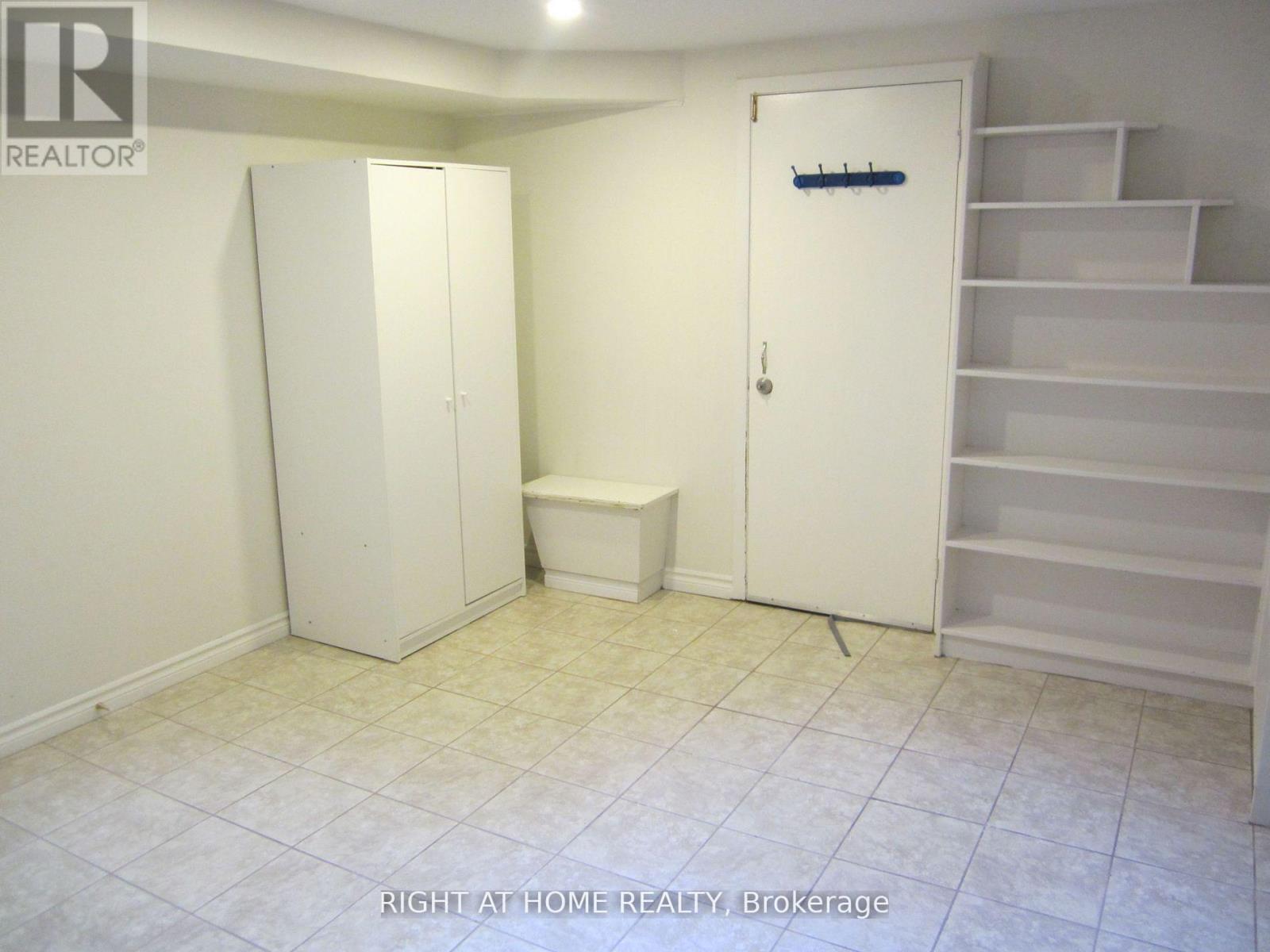 Bsmnt - 289 Churchill Avenue, Toronto, Ontario  M2R 1E5 - Photo 9 - C12181111