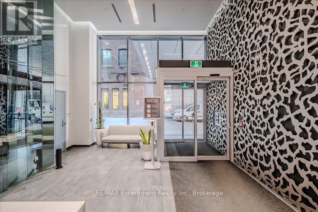 802 - 60 Colborne Street, Toronto, Ontario  M5E 0B7 - Photo 4 - C12181349