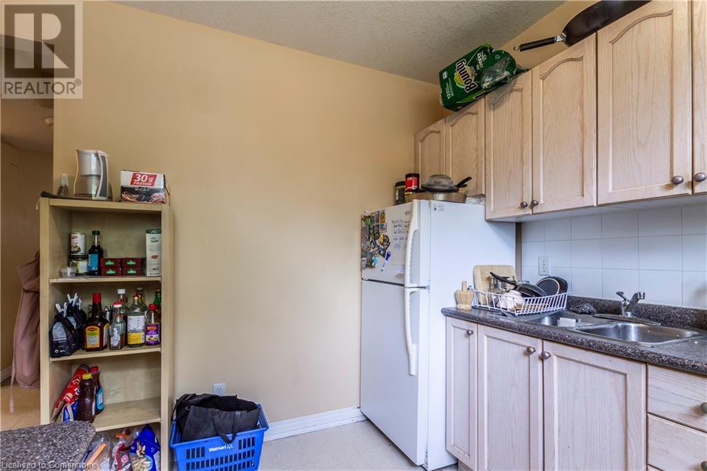 178 W Erb Street W, Waterloo, Ontario  N2L 1V3 - Photo 13 - 40735032