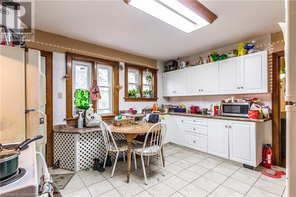 178 W Erb Street W, Waterloo, Ontario  N2L 1V3 - Photo 4 - 40735032