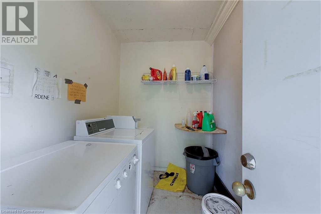 178 W Erb Street W, Waterloo, Ontario  N2L 1V3 - Photo 7 - 40735032