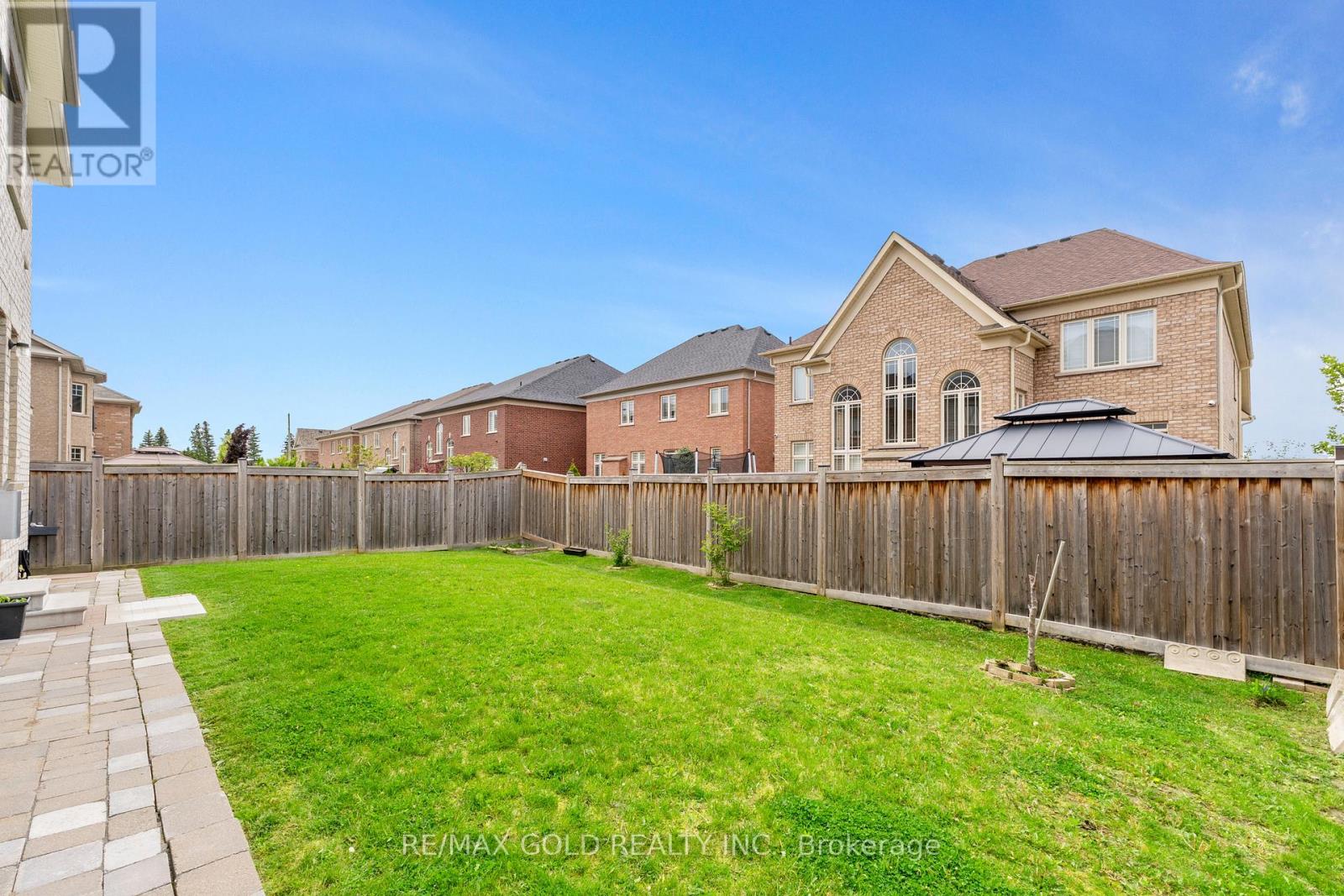 24 Finland Drive, Vaughan (Kleinburg), Ontario  L4H 4A2 - Photo 41 - N12181071