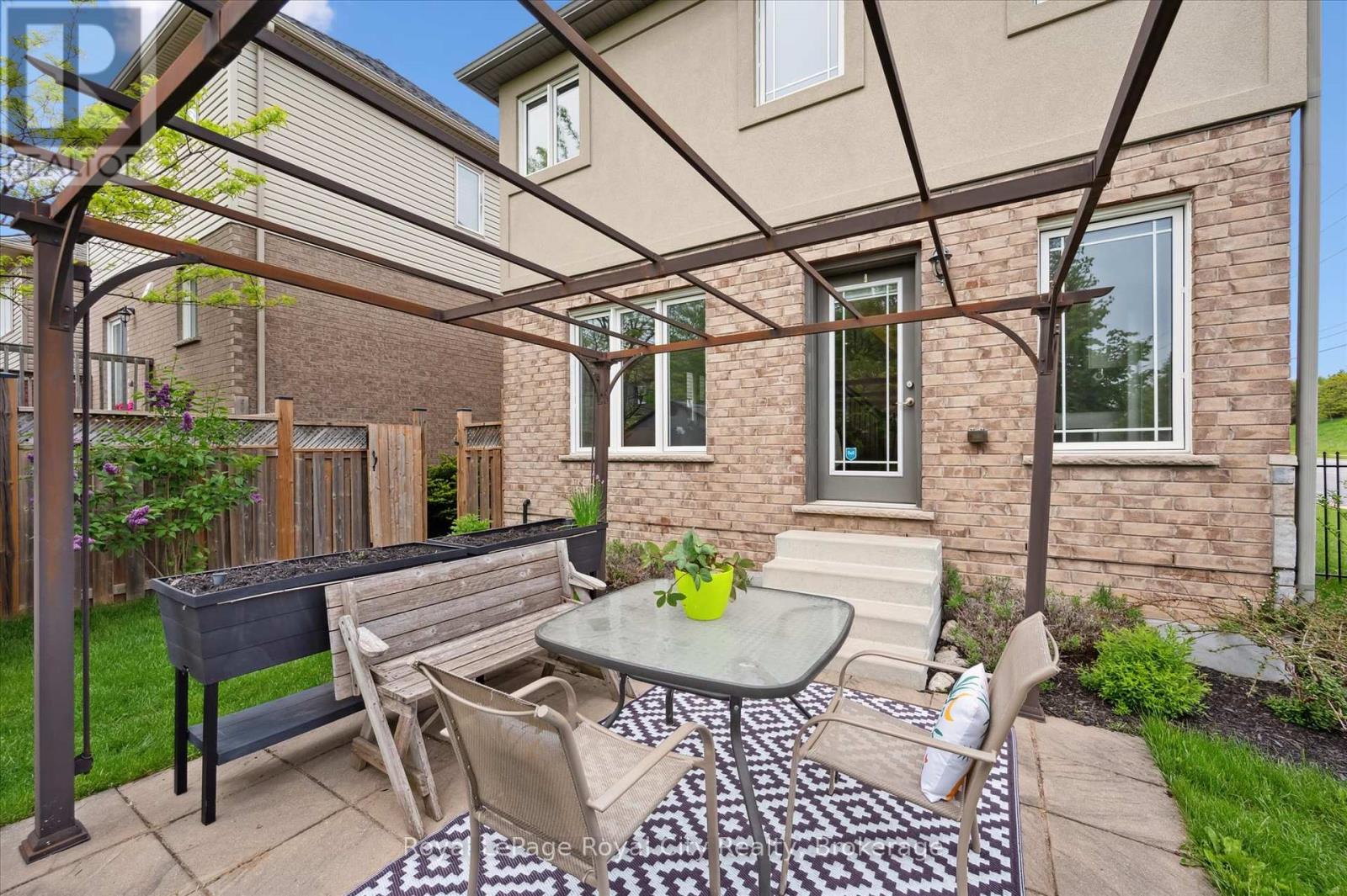 1 Samuel Drive, Guelph (Pineridge/westminster Woods), Ontario  N1L 0K9 - Photo 40 - X12181208