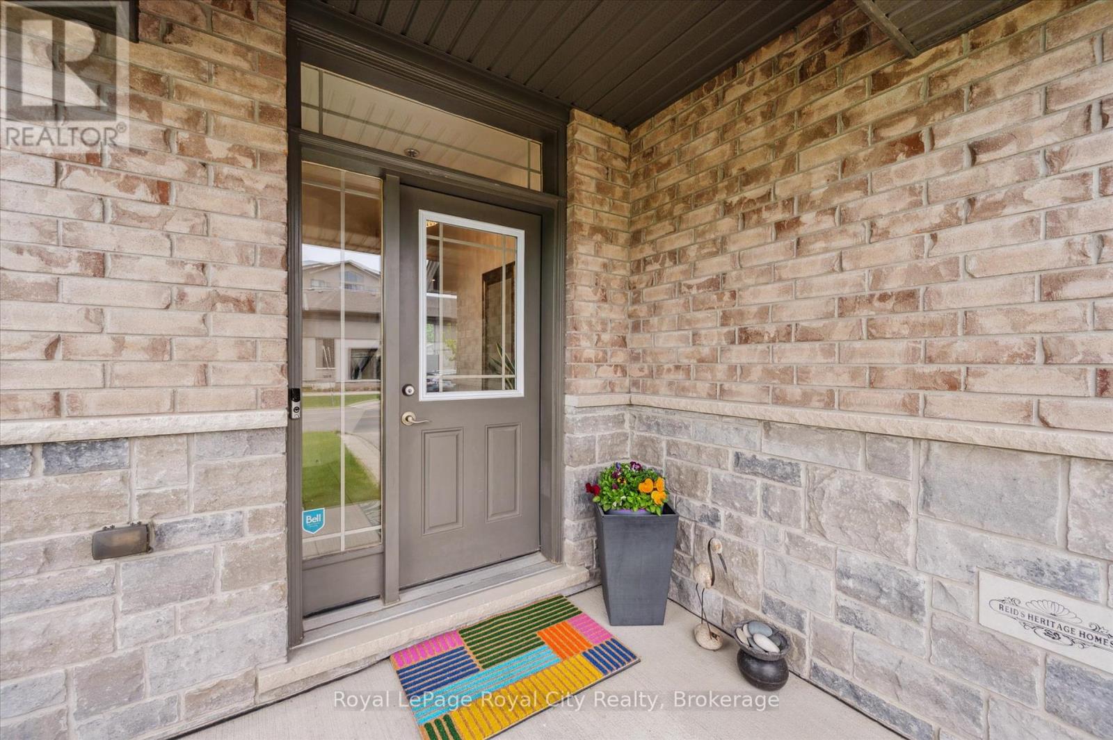 1 Samuel Drive, Guelph (Pineridge/westminster Woods), Ontario  N1L 0K9 - Photo 5 - X12181208