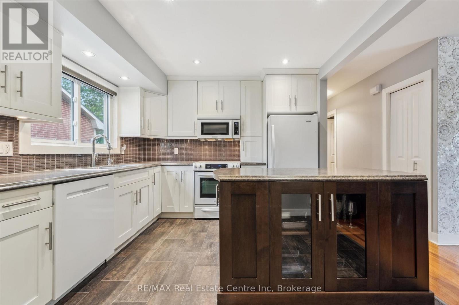 756 Cambridge Street, Woodstock, Ontario  N4S 4V6 - Photo 12 - X12181303