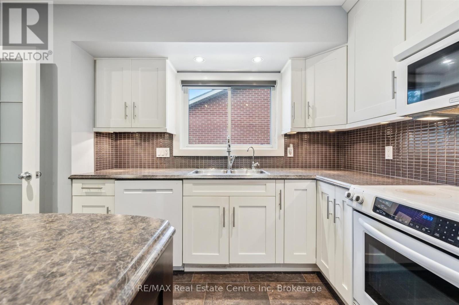 756 Cambridge Street, Woodstock, Ontario  N4S 4V6 - Photo 15 - X12181303