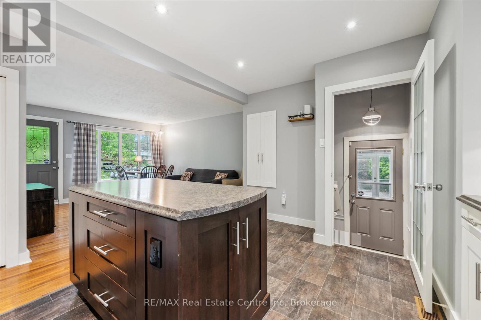 756 Cambridge Street, Woodstock, Ontario  N4S 4V6 - Photo 16 - X12181303