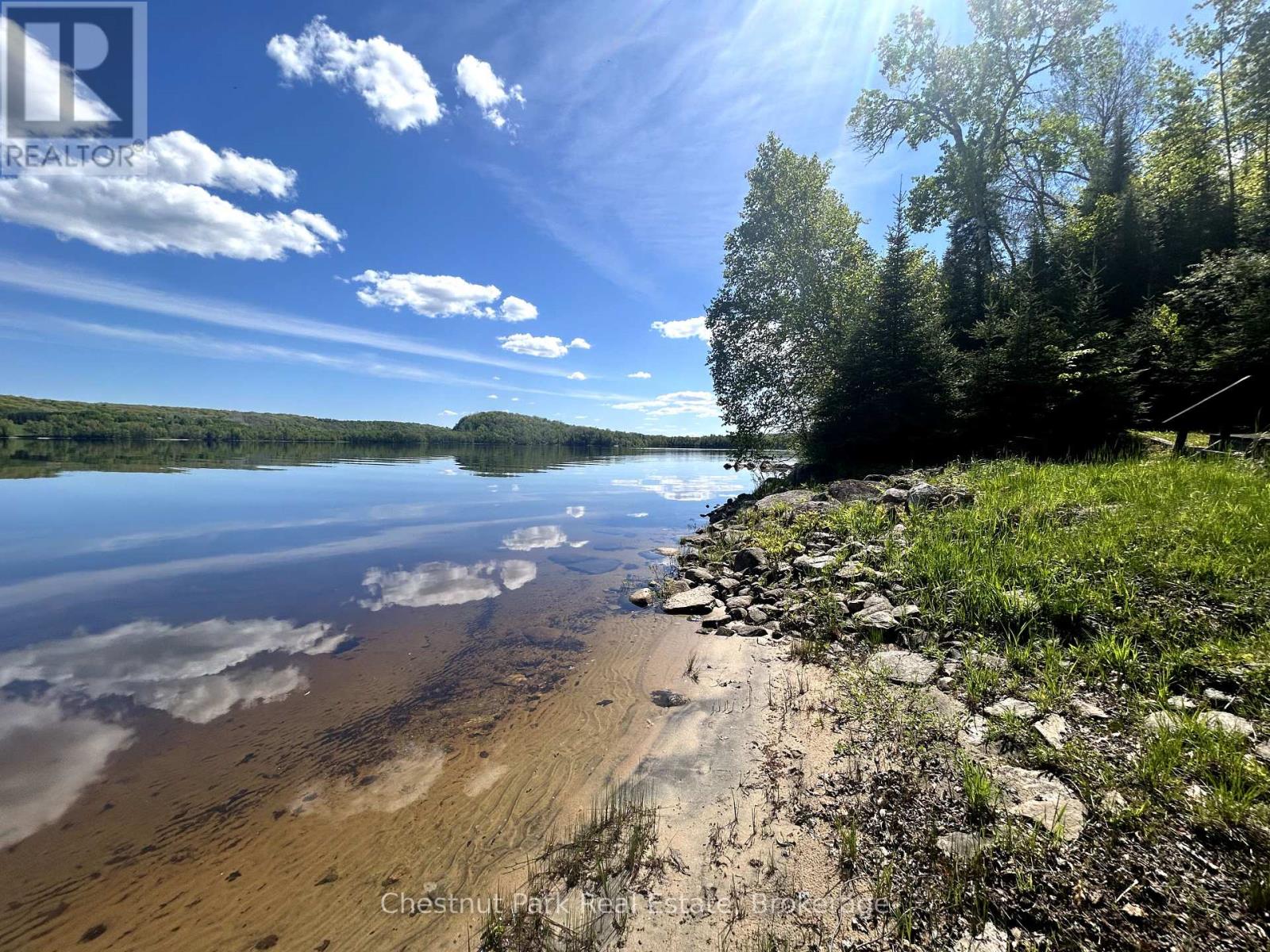 855 Limberlost Point Road, Parry Sound Remote Area (Restoule), Ontario  P0H 2R0 - Photo 6 - X12181353