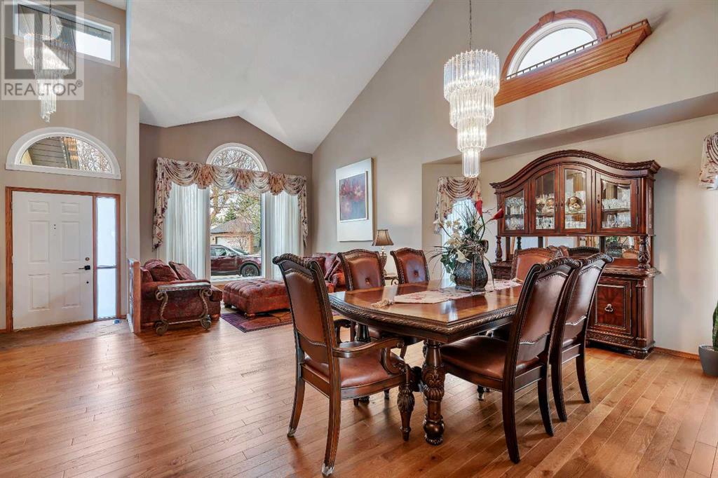 17 Silverstone Mews Nw, Calgary, Alberta  T3B 5K8 - Photo 4 - A2218757