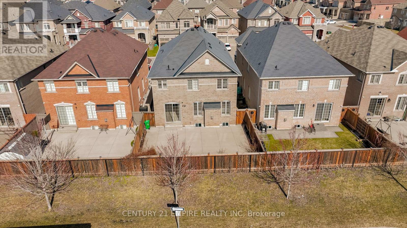 7 Amaretto Court, Brampton (Credit Valley), Ontario  L6X 5M9 - Photo 46 - W12181099