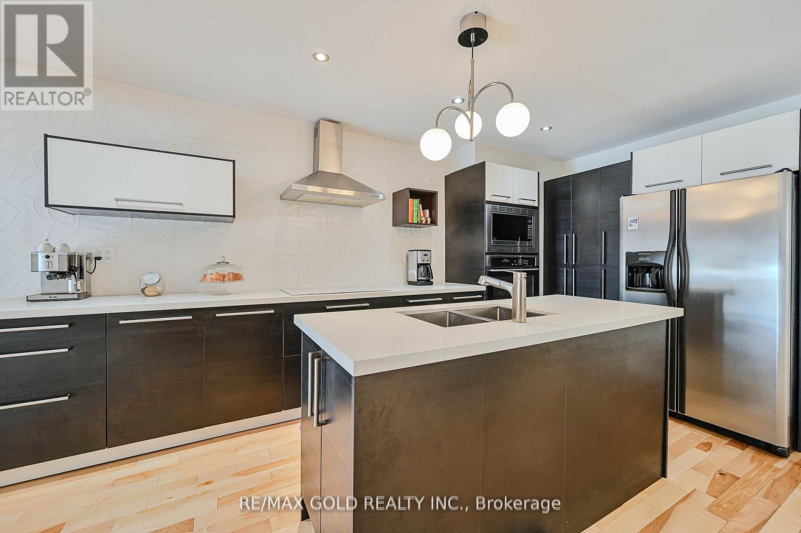 40 Burton Road, Brampton (Brampton West), Ontario  L6X 1M7 - Photo 10 - W12181107