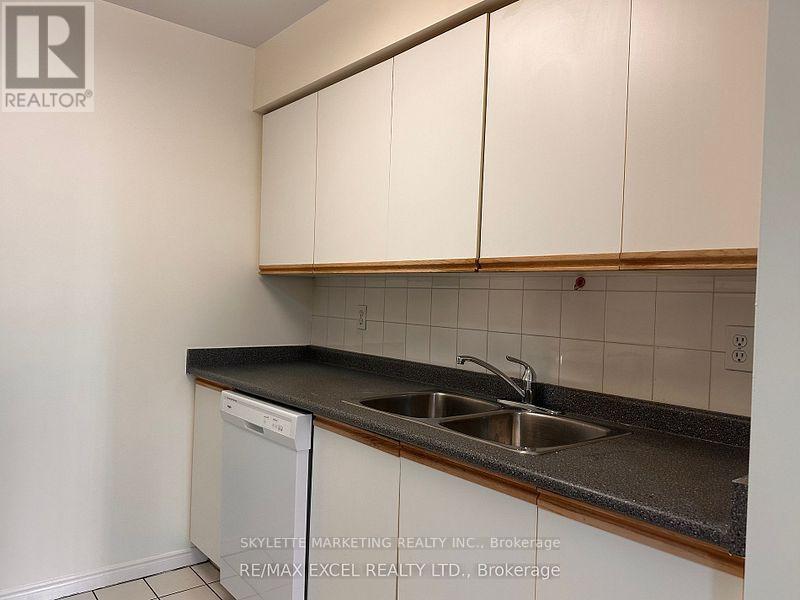 1909 - 35 Empress Avenue, Toronto, Ontario  M2N 6T3 - Photo 28 - C12181241