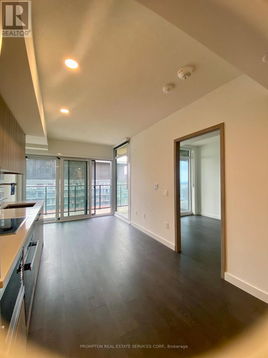 1802 - 3 Concord Cityplace Way, Toronto, Ontario  M5V 0X4 - Photo 5 - C12181258