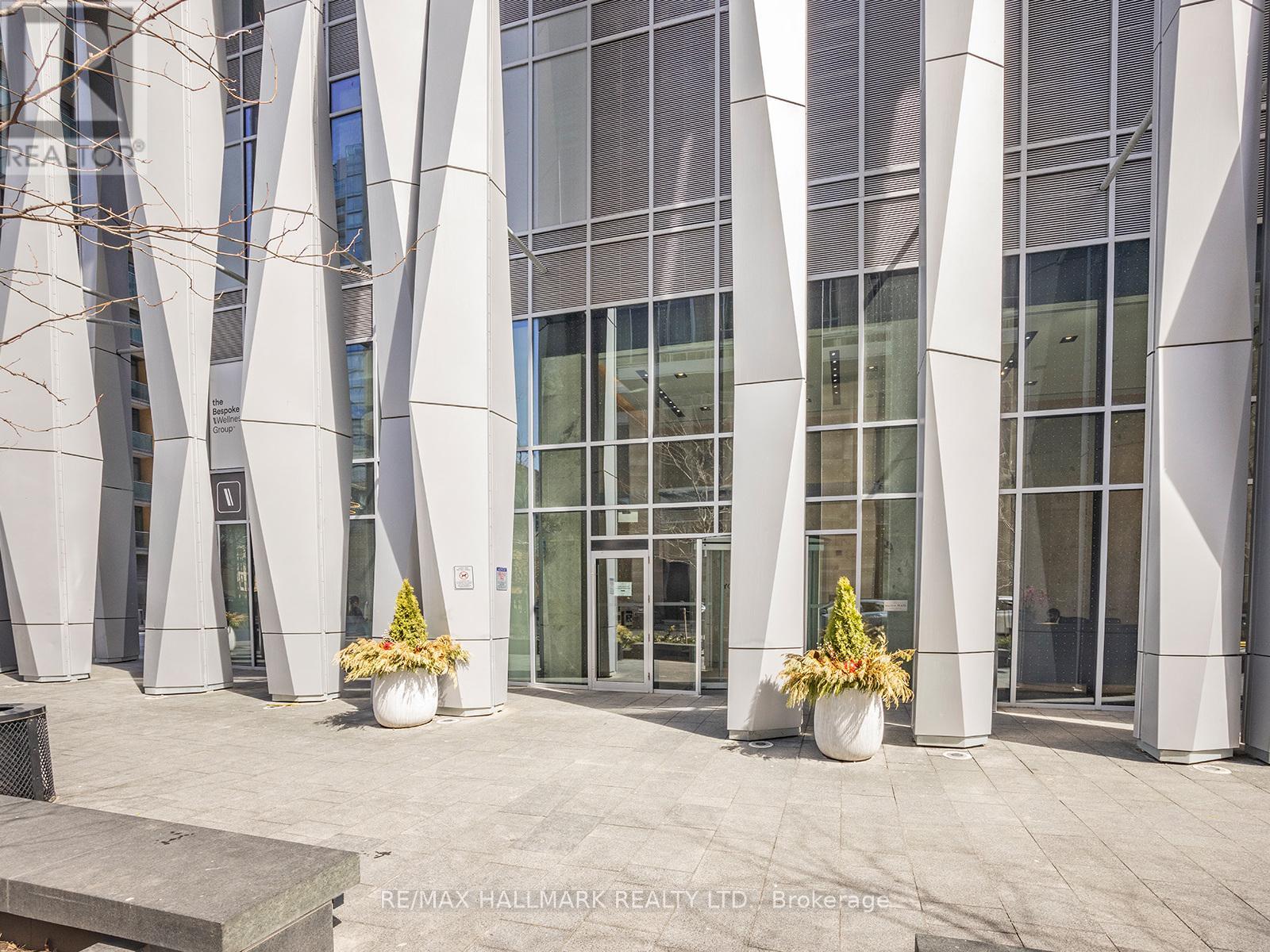 1112 - 1 YORKVILLE AVENUE, Toronto, Ontario