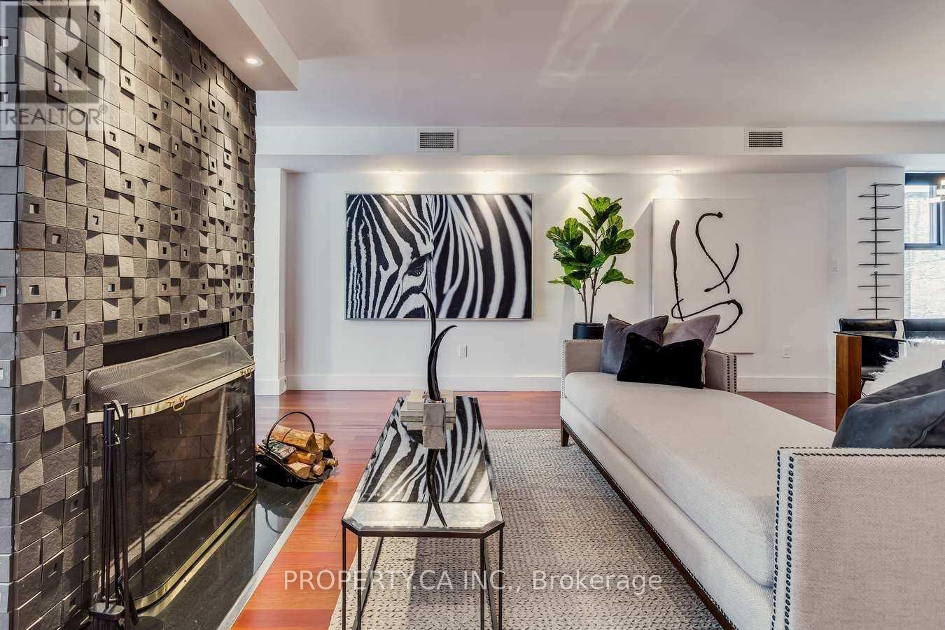 403 - 349 St Clair Avenue W, Toronto, Ontario  M5P 1N3 - Photo 19 - C12181309