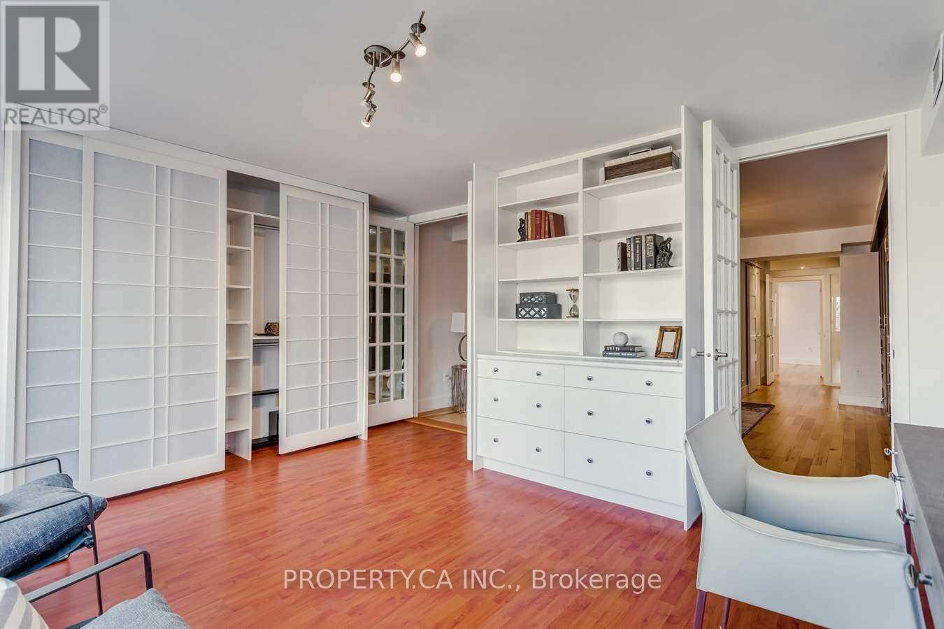 403 - 349 St Clair Avenue W, Toronto, Ontario  M5P 1N3 - Photo 32 - C12181309