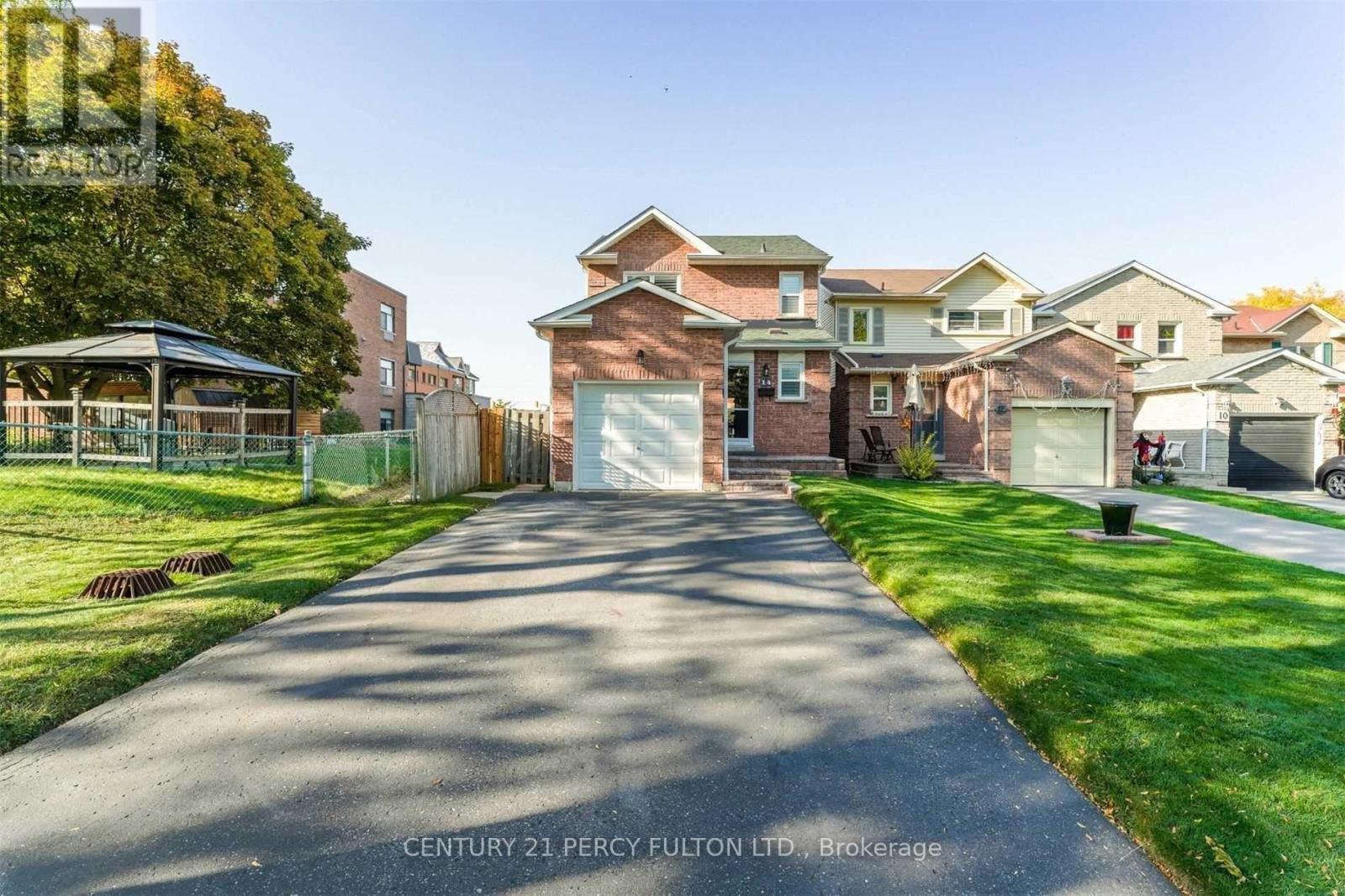 14 Greenfield Crescent, Whitby (Blue Grass Meadows), Ontario  L1N 7G3 - Photo 1 - E12181320