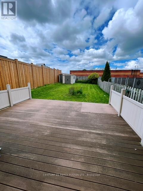 14 Greenfield Crescent, Whitby, Ontario  L1N 7G3 - Photo 24 - E12181320