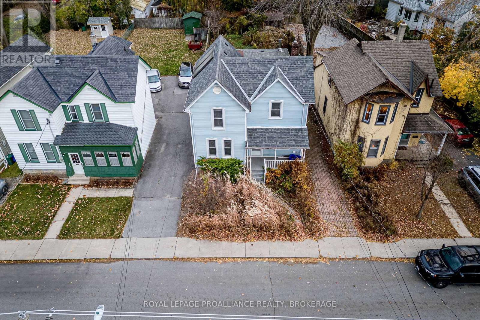102 Livingston Avenue, Kingston, Ontario  K7L 4L4 - Photo 27 - X12181472
