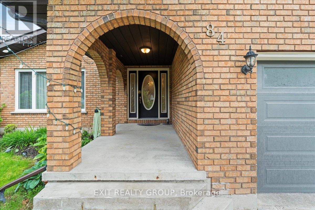 Property at 84 PARKVIEW HEIGHTS image 2