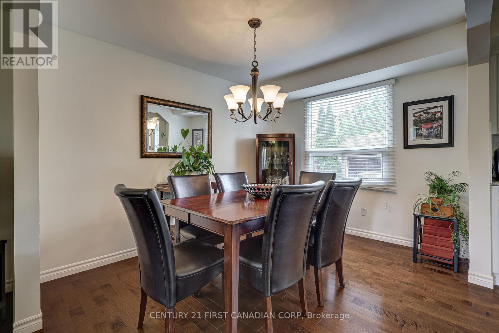 116 Downing Crescent, London South, Ontario  N6C 3C8 - Photo 10 - X12181413