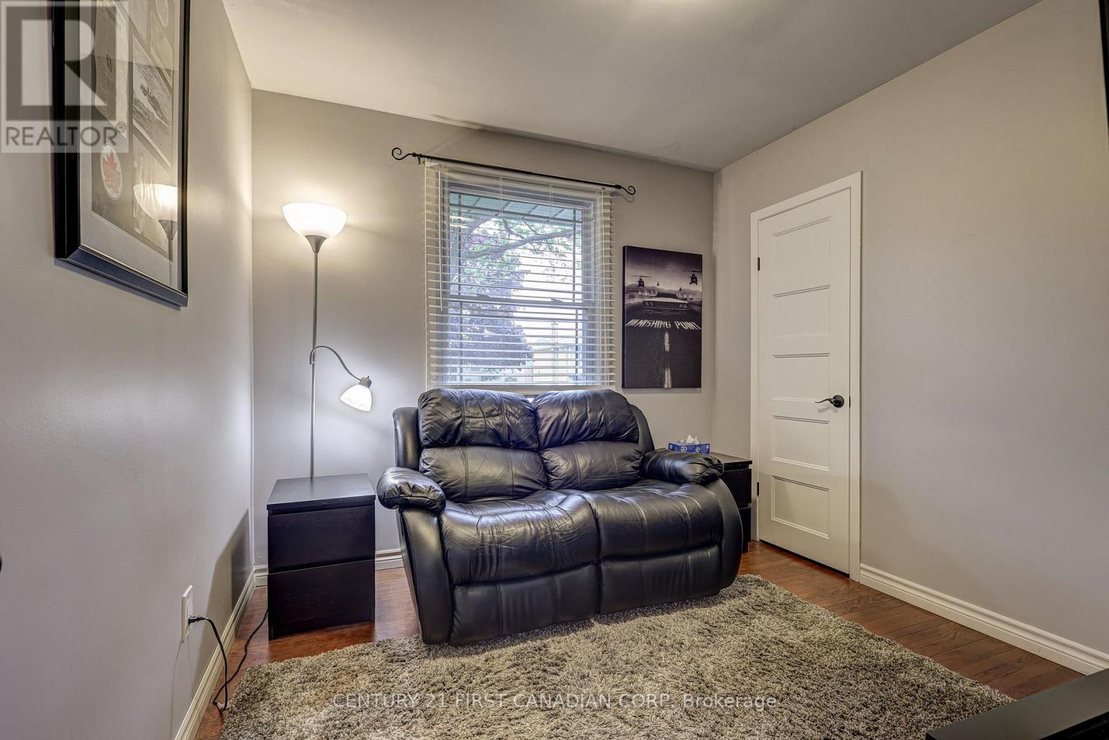 116 Downing Crescent, London South, Ontario  N6C 3C8 - Photo 23 - X12181413