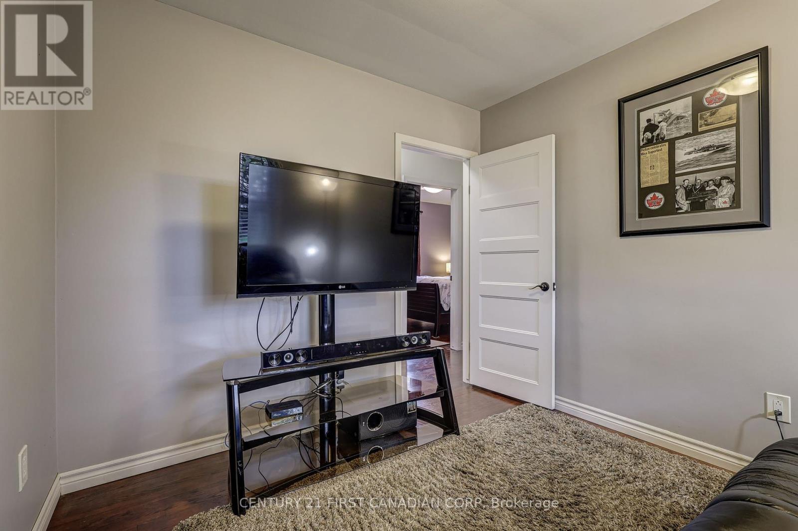 116 Downing Crescent, London South, Ontario  N6C 3C8 - Photo 24 - X12181413