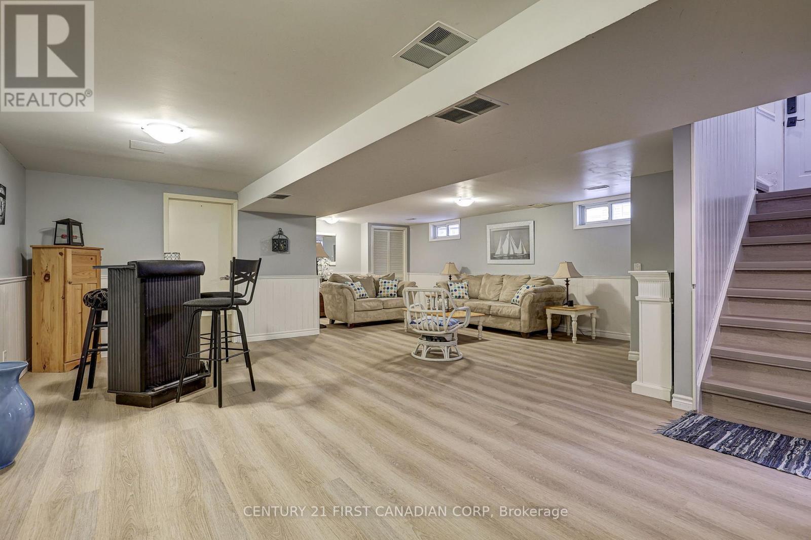 116 Downing Crescent, London South, Ontario  N6C 3C8 - Photo 27 - X12181413
