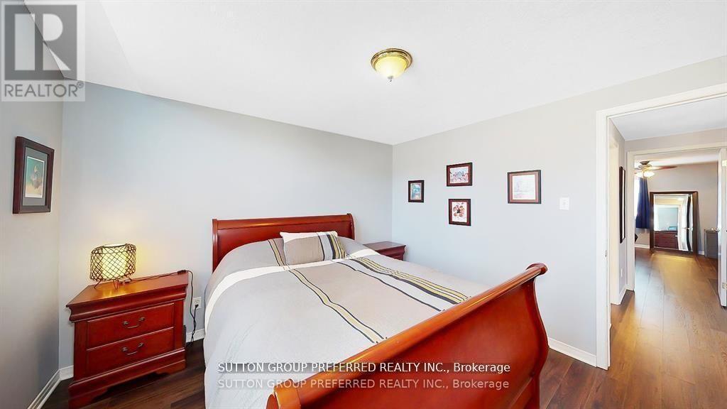140 Rossmore Court, London South (South P), Ontario  N6C 6B9 - Photo 18 - X12181419