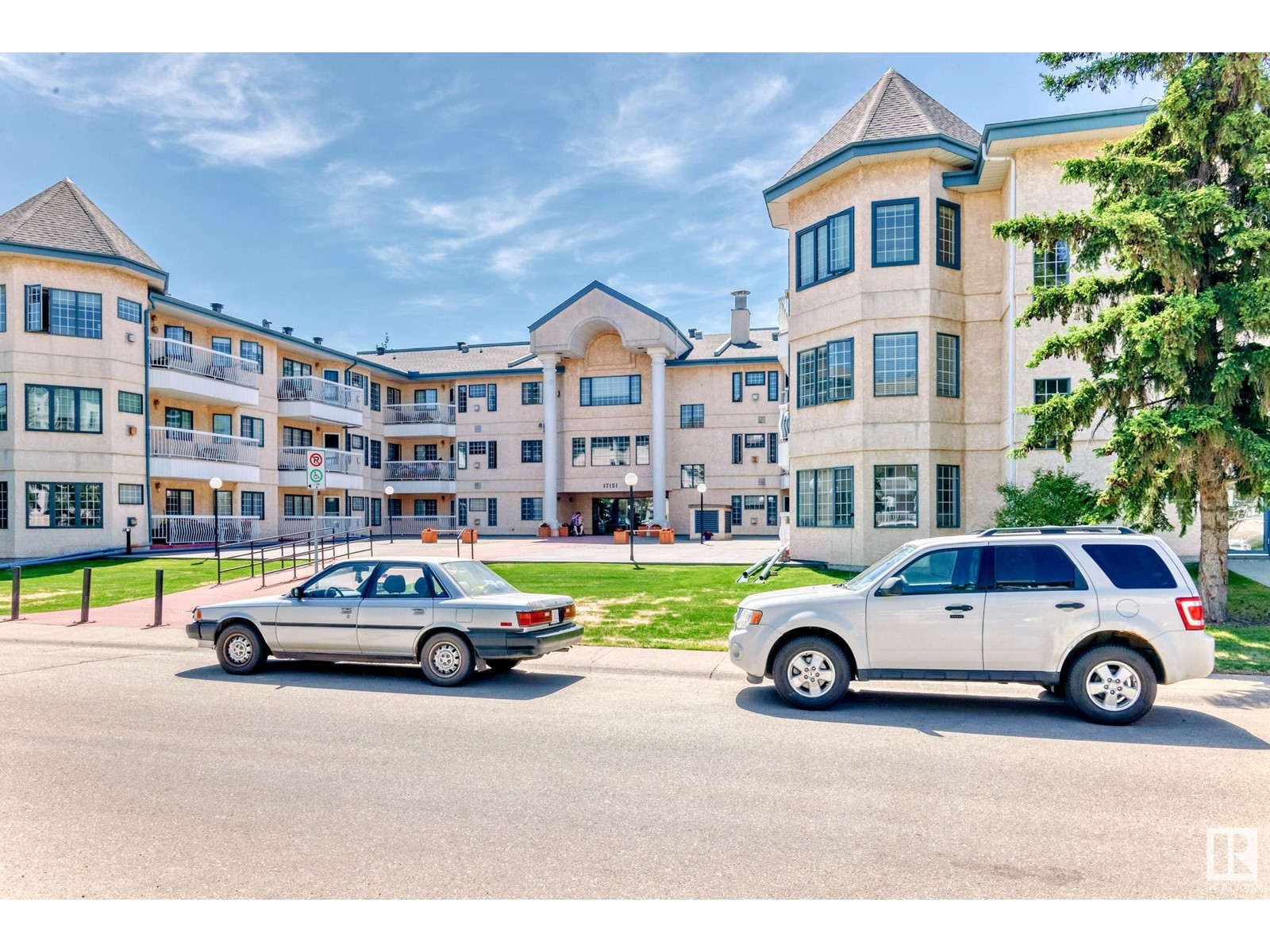 Property at #319 17151 94A AV NW image 3