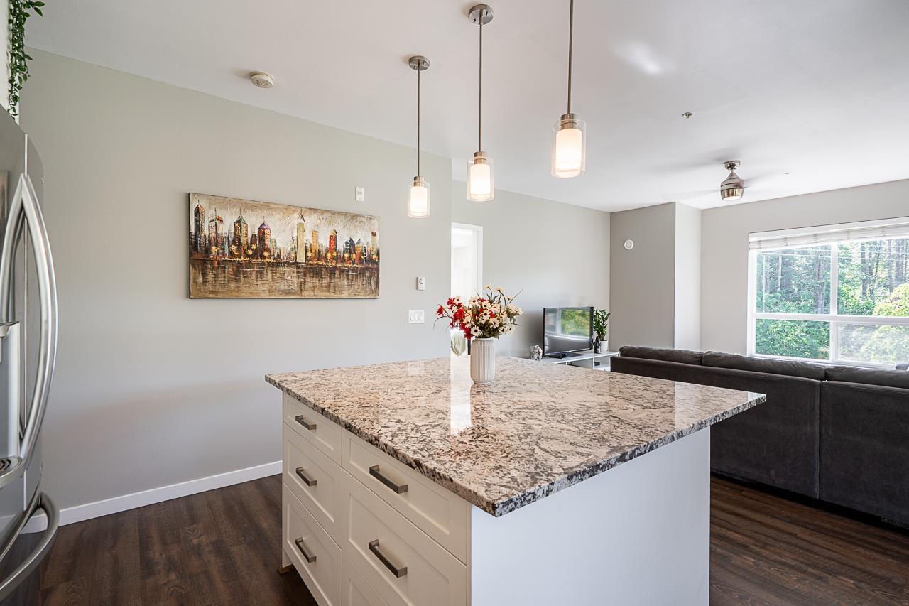 307 6490 194 Street, Surrey, British Columbia  V4N 6J9 - Photo 7 - R3008401