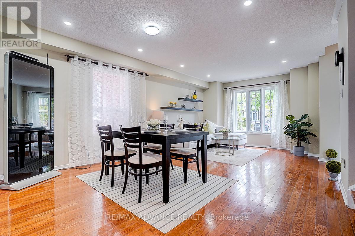 180 Trail Ridge Lane, Markham (Berczy), Ontario  L6C 2C5 - Photo 13 - N12181157