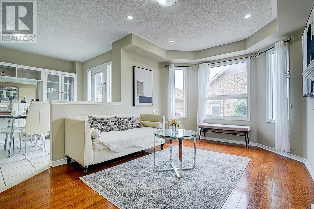 180 Trail Ridge Lane, Markham, Ontario  L6C 2C5 - Photo 20 - N12181157