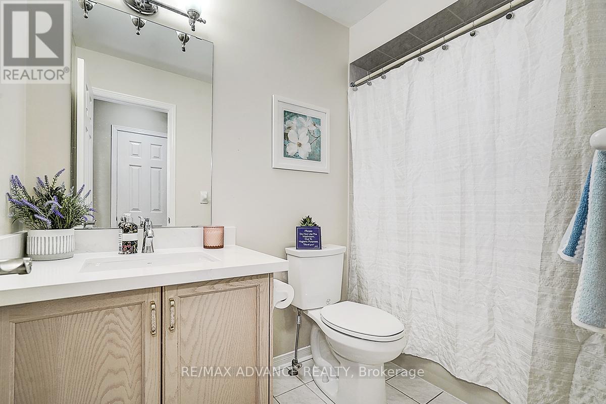 180 Trail Ridge Lane, Markham, Ontario  L6C 2C5 - Photo 34 - N12181157