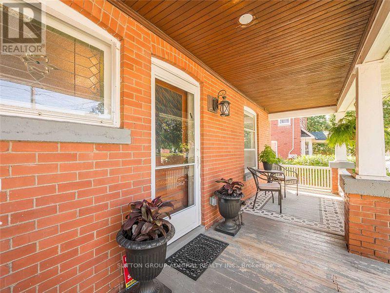 119 Barrie Street, Bradford West Gwillimbury, Ontario  L3Z 2B4 - Photo 3 - N12181191