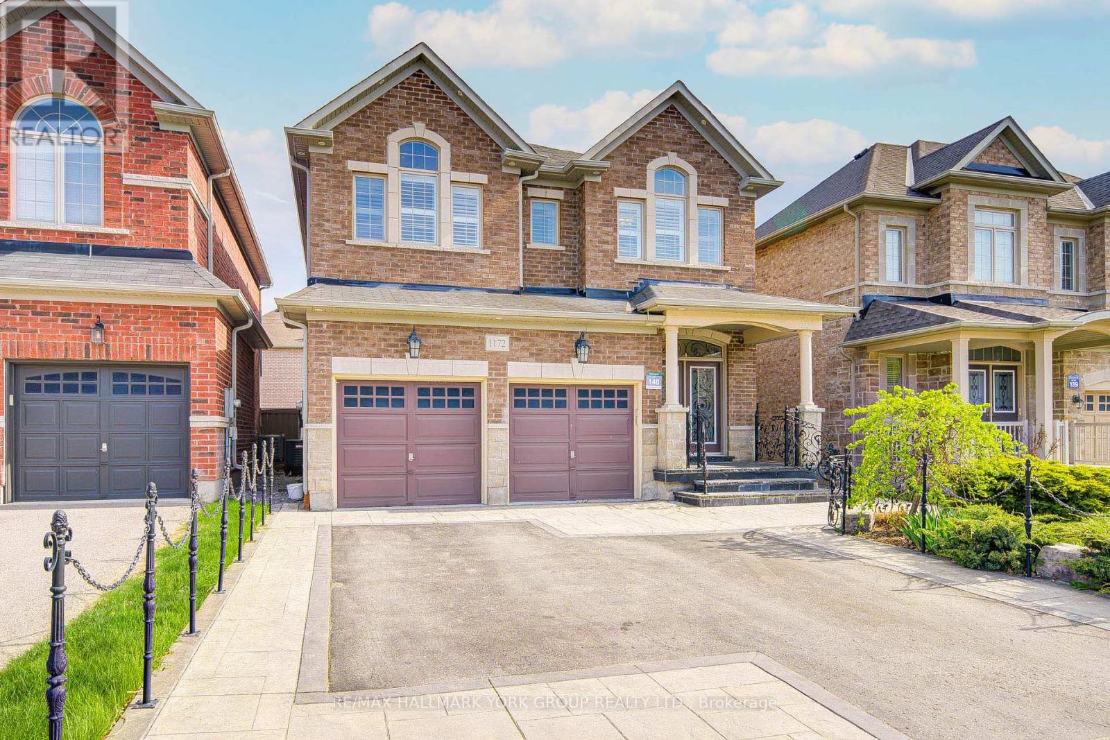 1172 Blencowe Crescent, Newmarket, Ontario  L3X 0C3 - Photo 2 - N12181217