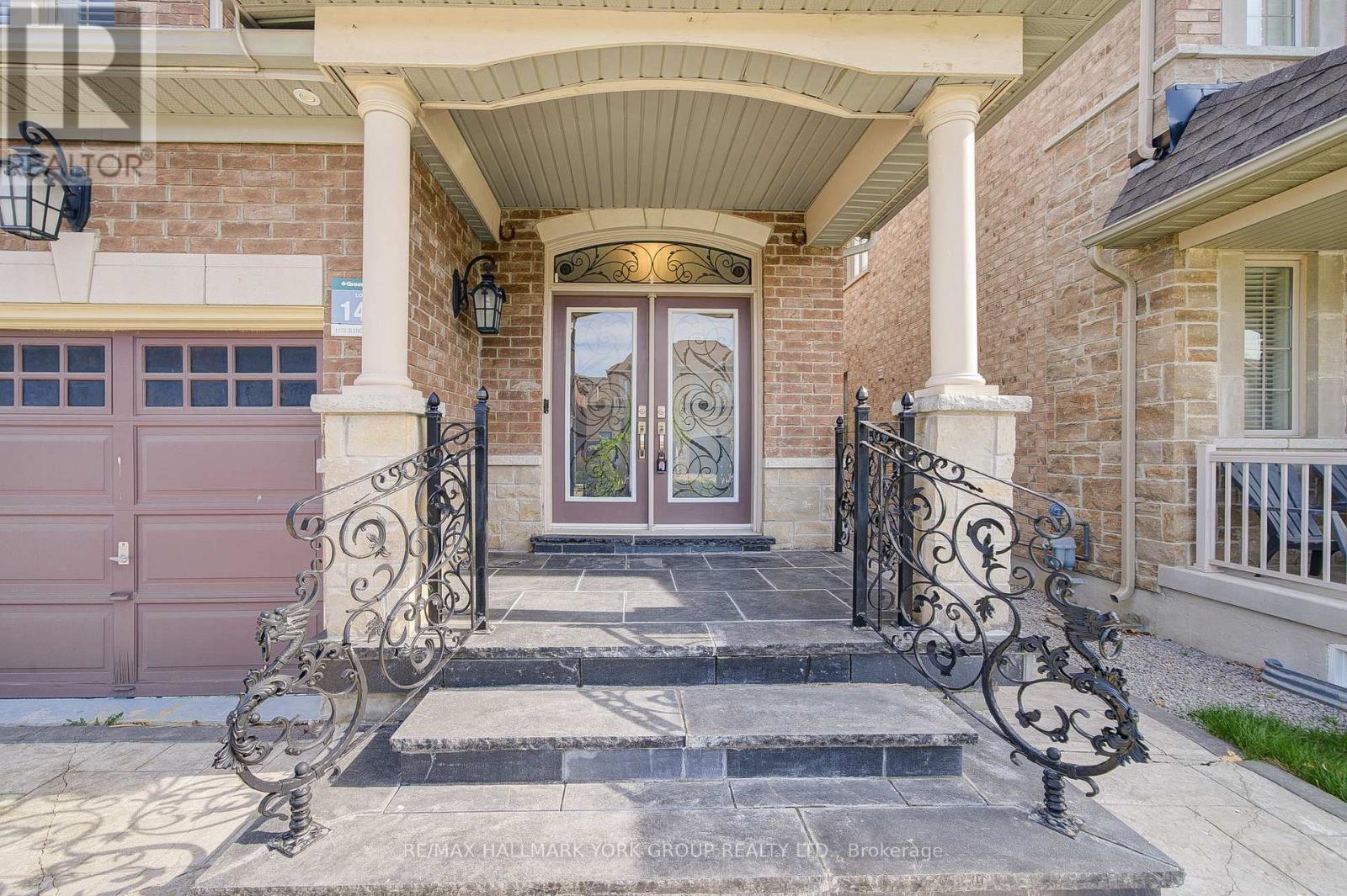 1172 Blencowe Crescent, Newmarket, Ontario  L3X 0C3 - Photo 3 - N12181217