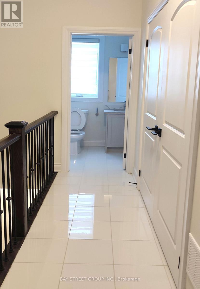 Loft - 92 Dancers Drive, Markham (Angus Glen), Ontario  L6C 3J9 - Photo 11 - N12181222