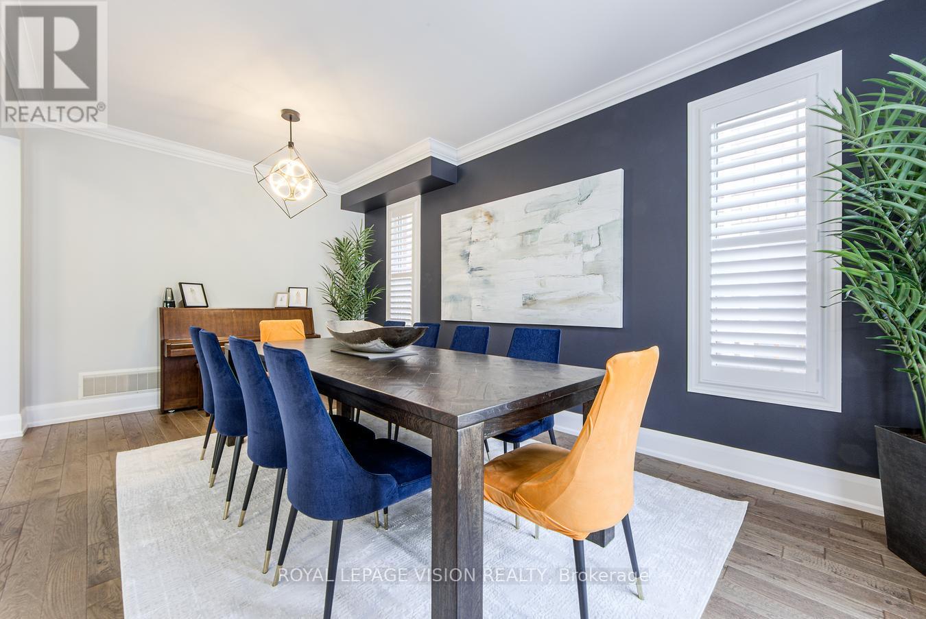 23 Sunnyside Hill Road, Markham, Ontario  L6B 0X5 - Photo 8 - N12181281