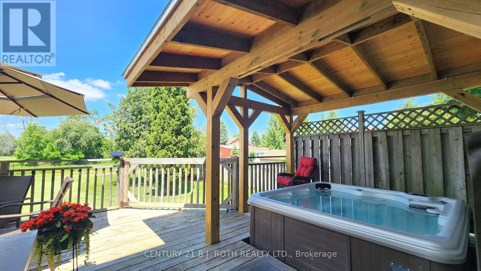 1252 Shore Acres Drive, Innisfil, Ontario  L0L 1R0 - Photo 8 - N12181287