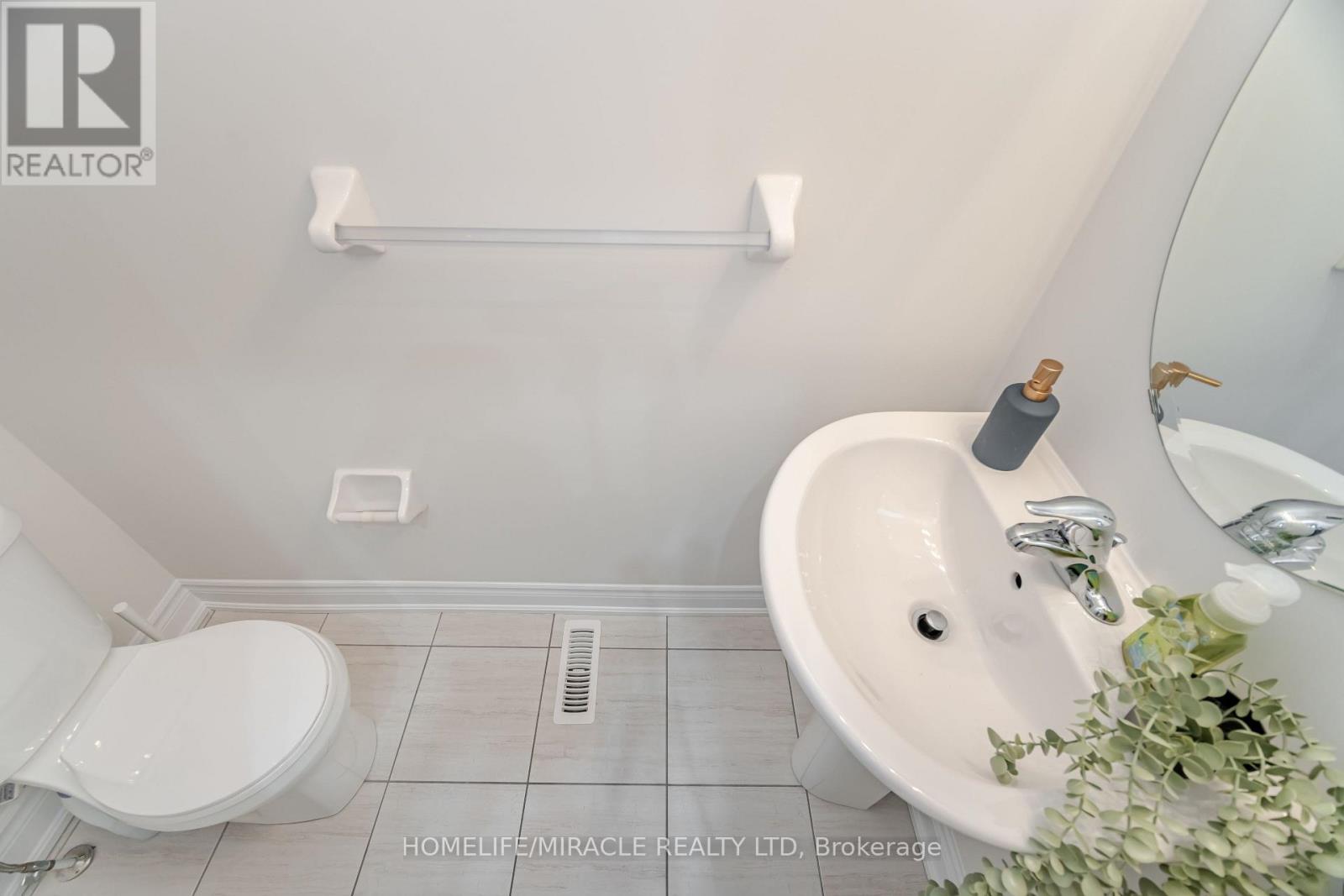 624 Barons Street, Vaughan (Kleinburg), Ontario  L4H 5C5 - Photo 6 - N12181311