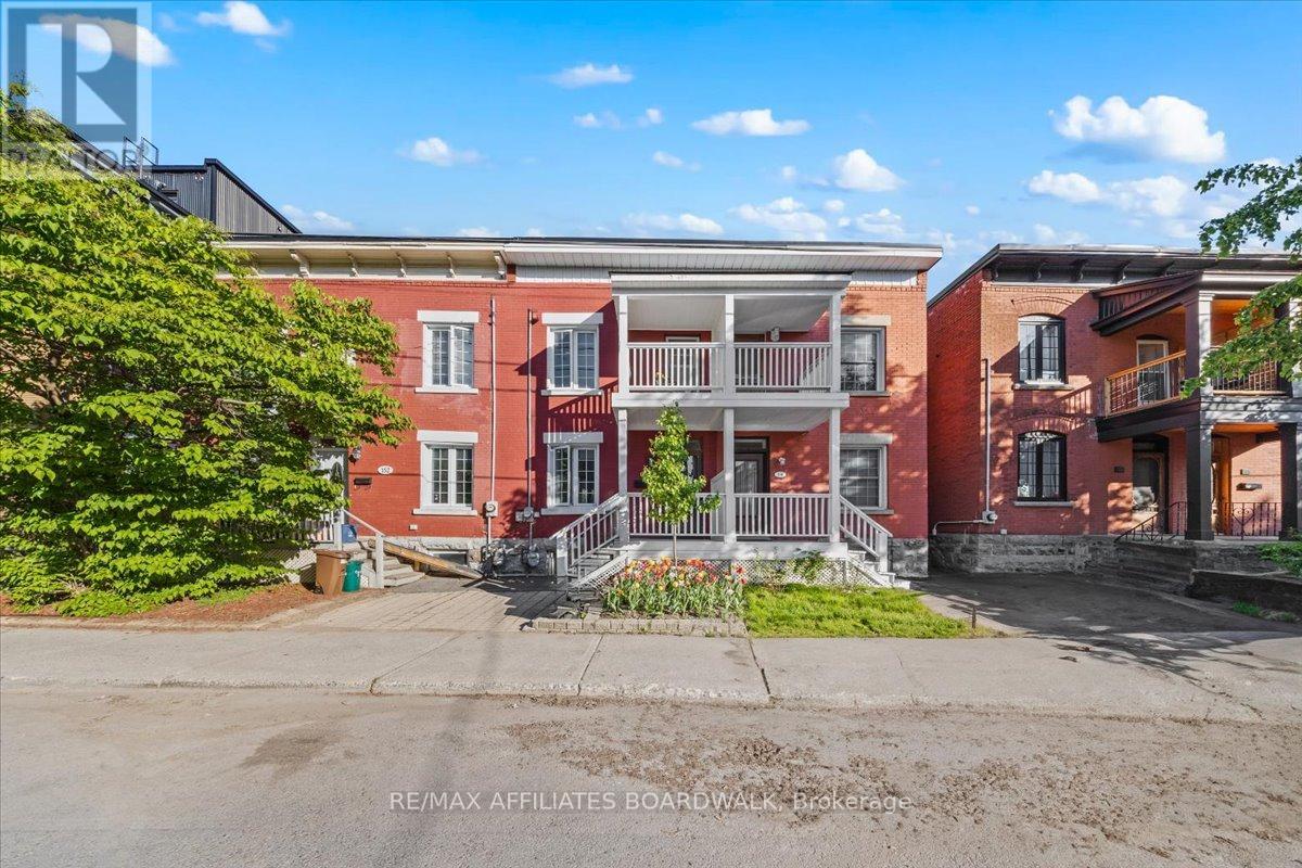 154 Arlington Avenue, Ottawa, Ontario  K1R 5S7 - Photo 3 - X12181398