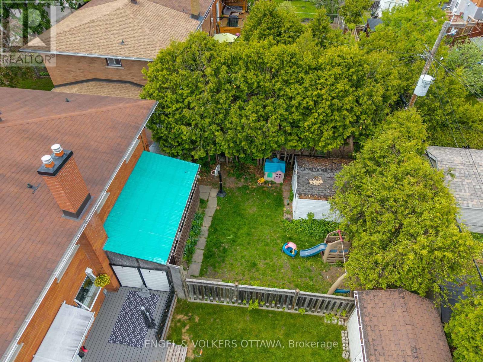 369 Zephyr Avenue, Ottawa, Ontario  K2B 5Z9 - Photo 5 - X12181412