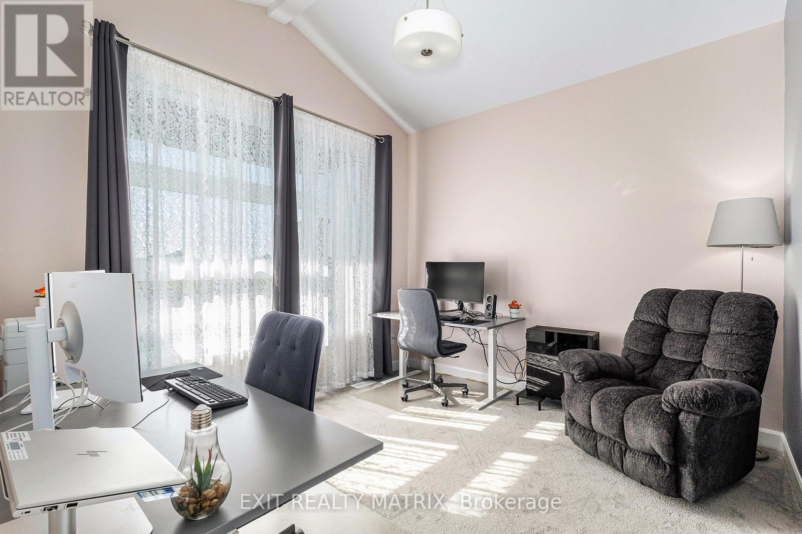 1310 Fribourg Street, Russell, Ontario  K0A 1W0 - Photo 11 - X12181451